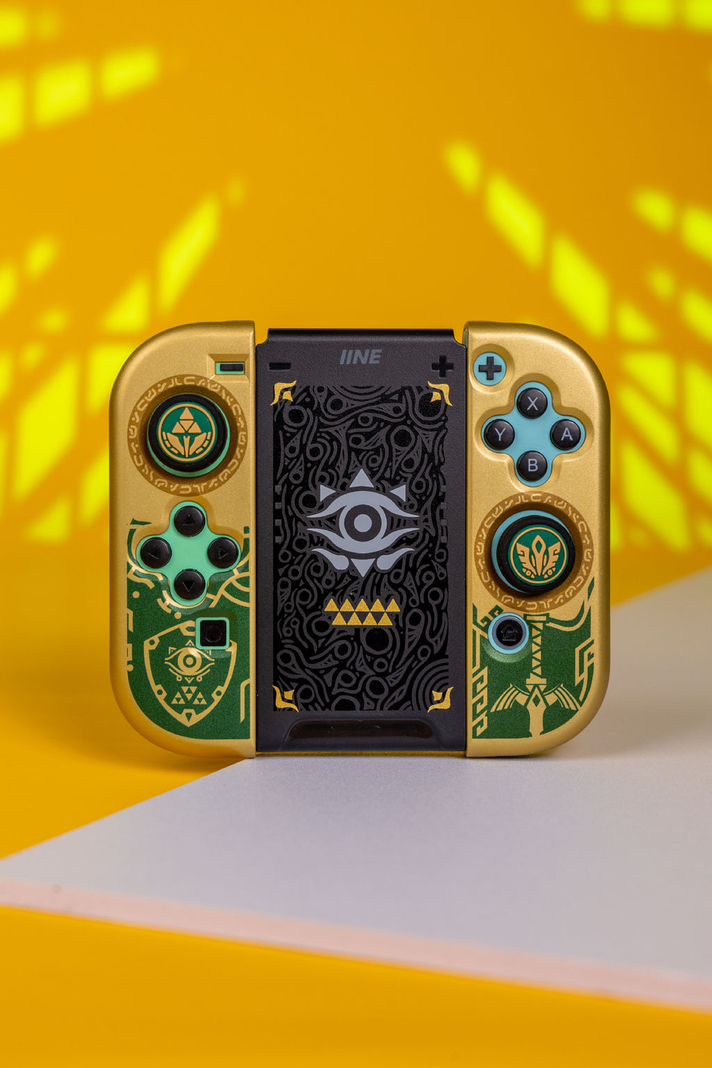 Nintendo Switch / OLED Charging Grip — Zelda Tears of the Kingdom Series Accessory